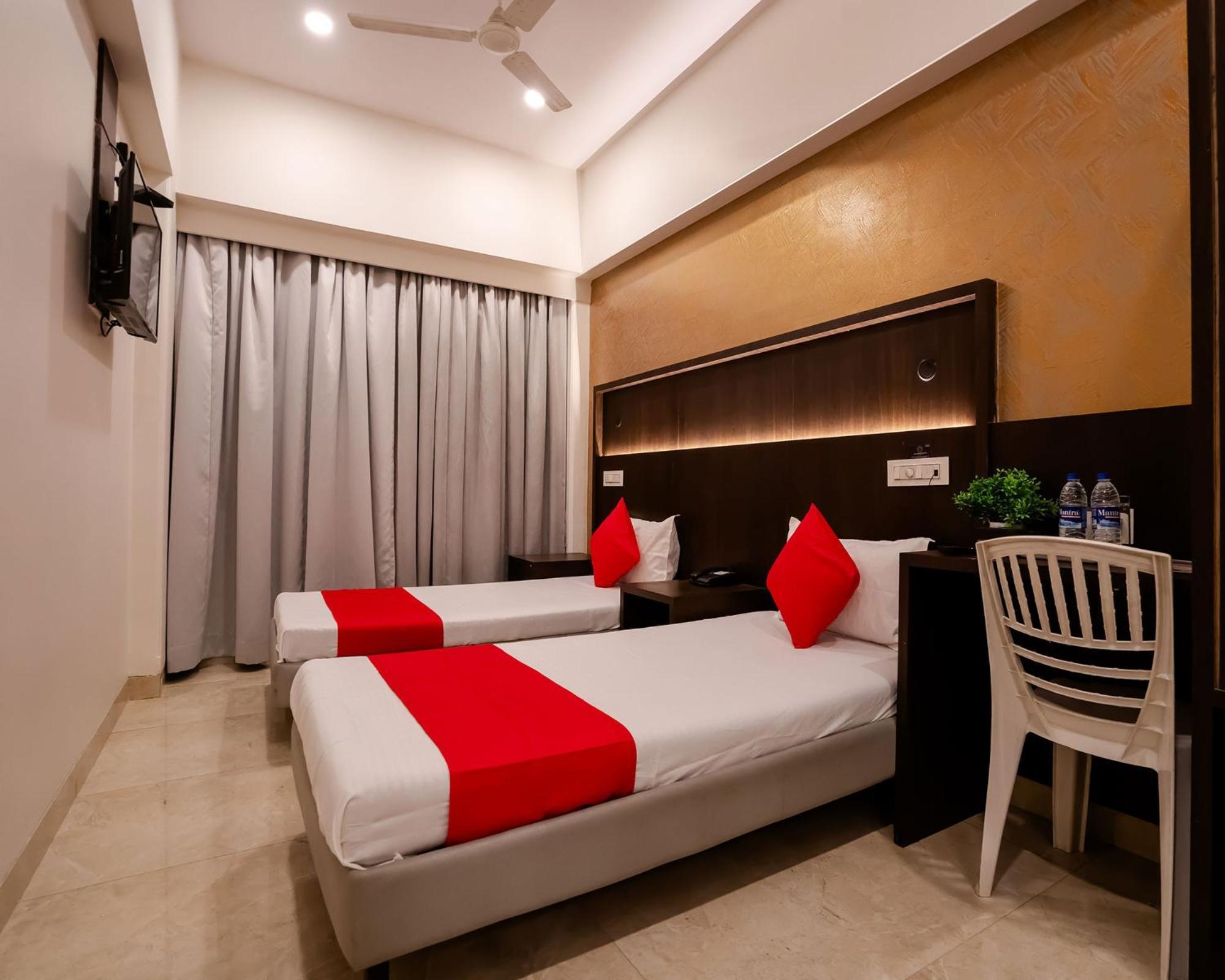 Hotel Grand Seasons- นาวีมุมไบ ภายนอก รูปภาพ