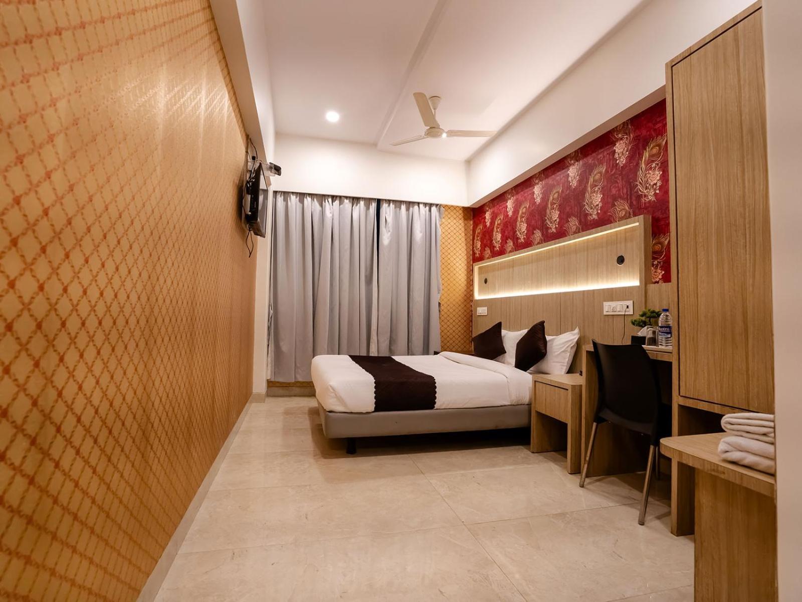 Hotel Grand Seasons- นาวีมุมไบ ภายนอก รูปภาพ