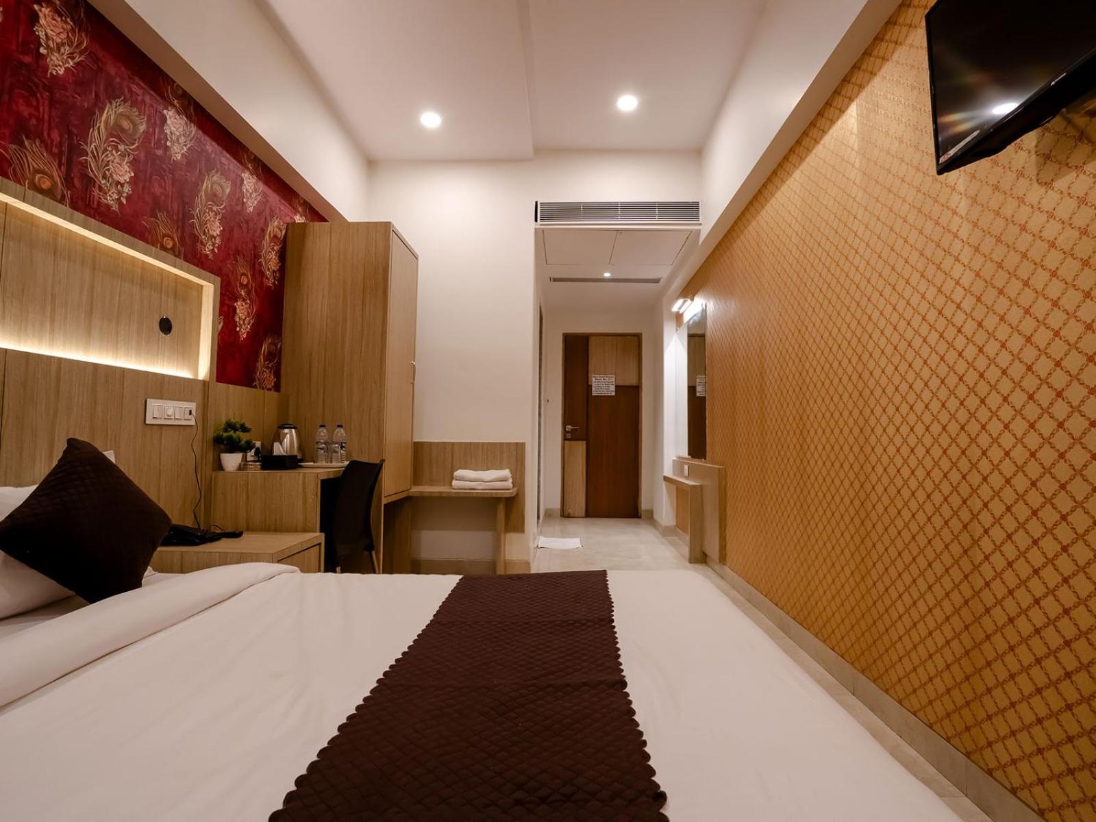 Hotel Grand Seasons- นาวีมุมไบ ภายนอก รูปภาพ